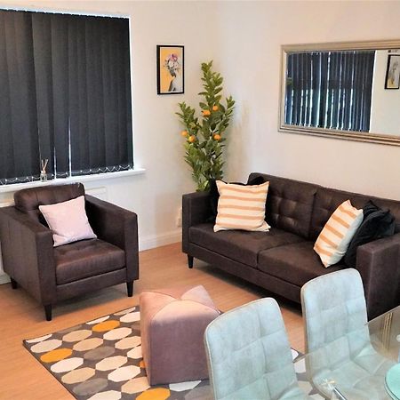 Cowper Townhouse Apartment Лийдс Екстериор снимка