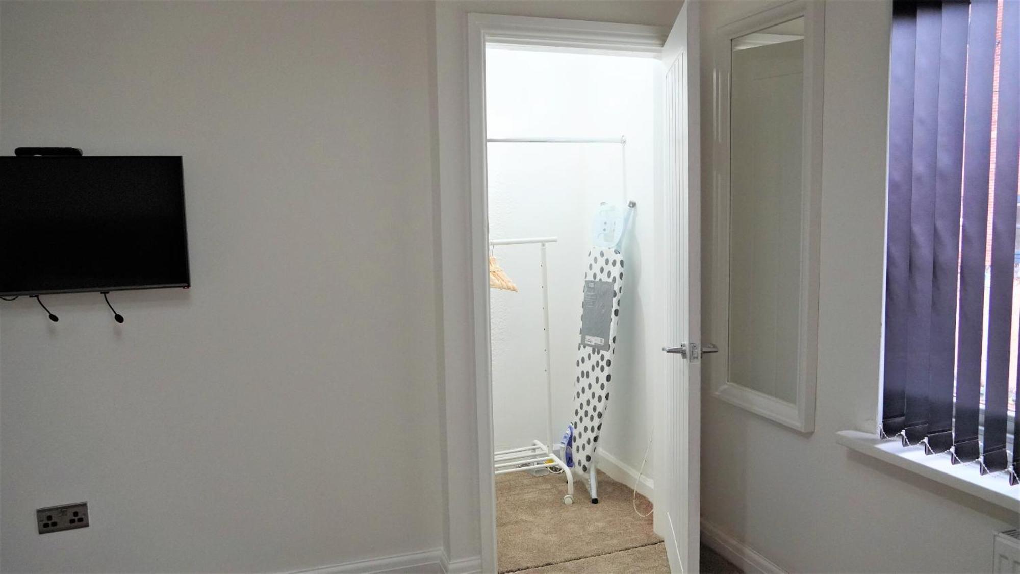 Cowper Townhouse Apartment Лийдс Екстериор снимка