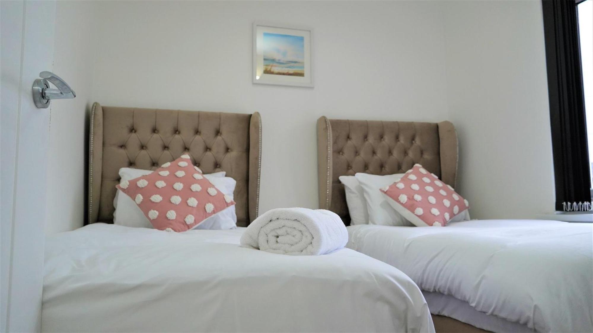 Cowper Townhouse Apartment Лийдс Екстериор снимка